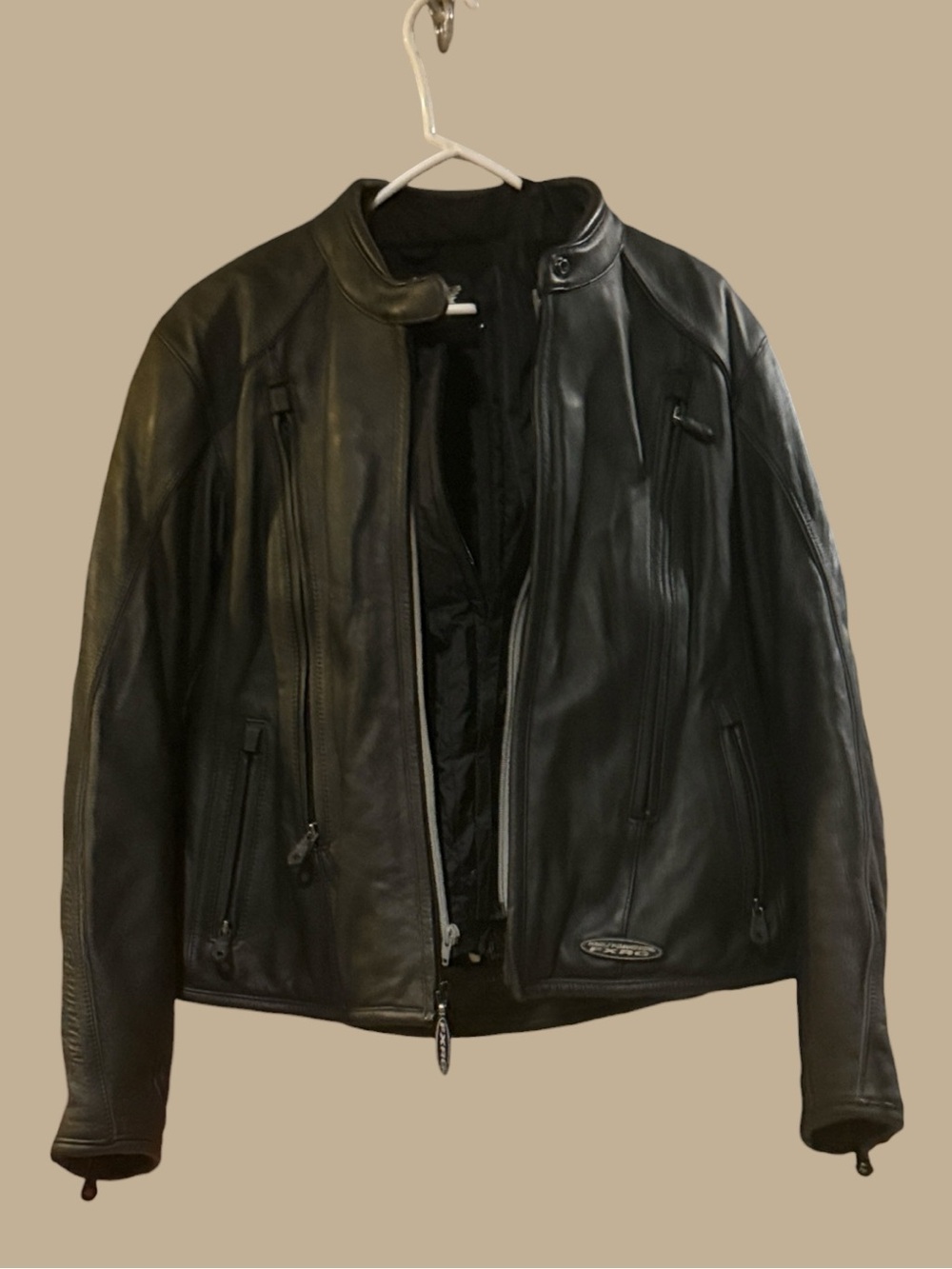 Harley-Davidson FXRG Leather Motorcycle Riding Jacket 98520-05VW – Size Large